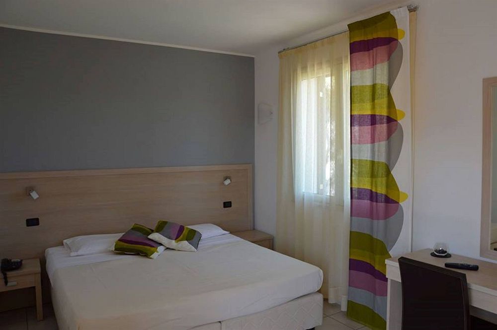 Hotel Bulla Regia Fontane Bianche Exteriér fotografie